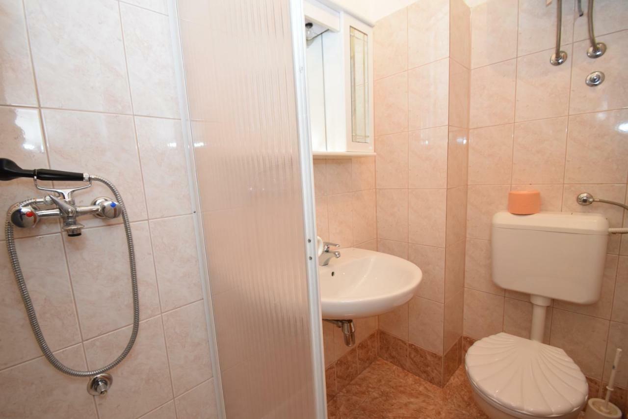 Apartments Ivan Starigrad Paklenica Ngoại thất bức ảnh