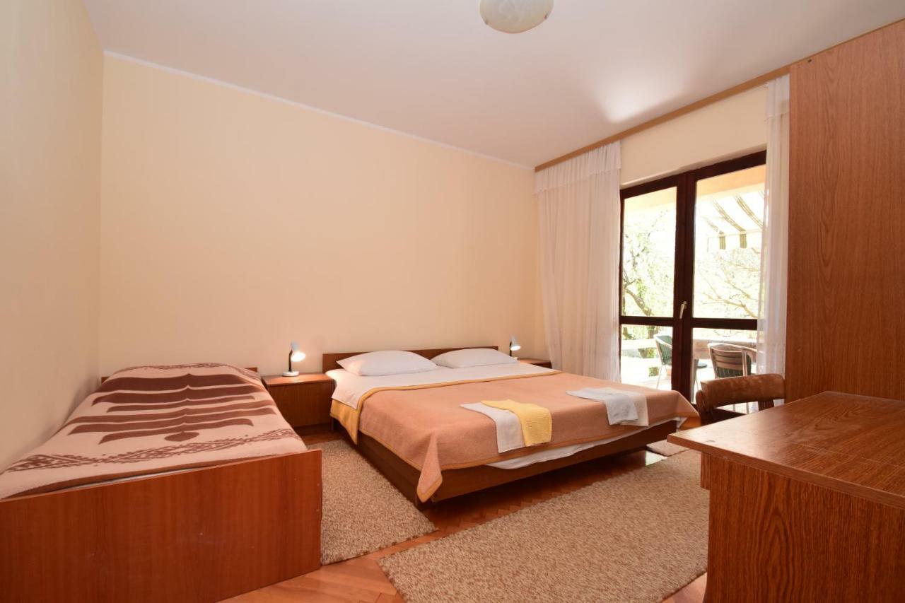 Apartments Ivan Starigrad Paklenica Ngoại thất bức ảnh
